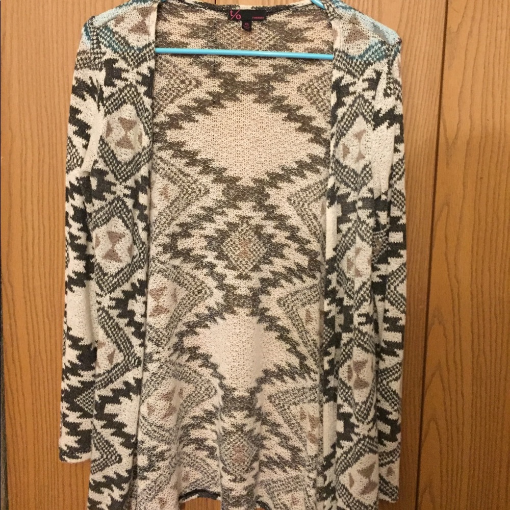 Cute comfy sweater!